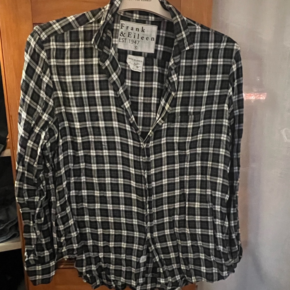Frank & Eileen Button Down In Grey And Black- Siz… - image 1